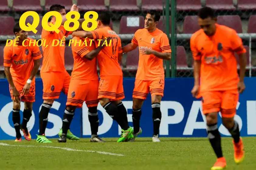 La Guaira phần nào được đánh giá cao hơn so với Puerto Cabello La Guaira phần nào được đánh giá cao hơn so với Puerto Cabello